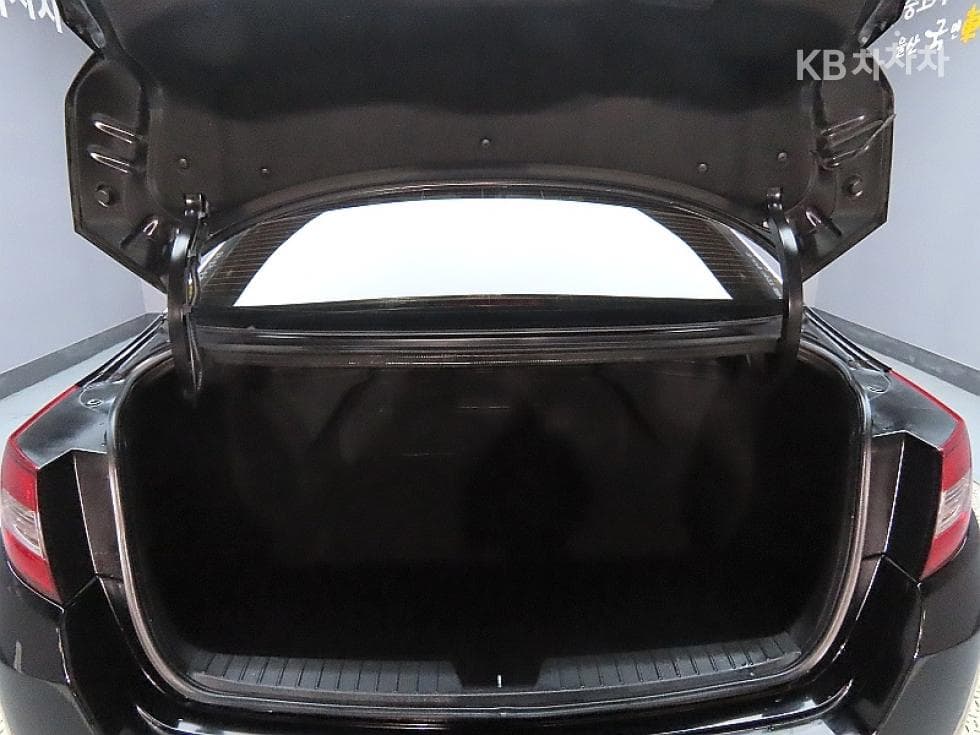 Kia K5Gasoline 2.0 Noblesse - 19