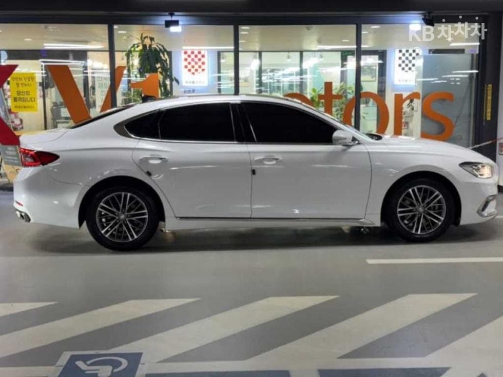 Hyundai Grandeur (Azera)IG2.4 Premium Standard - 3