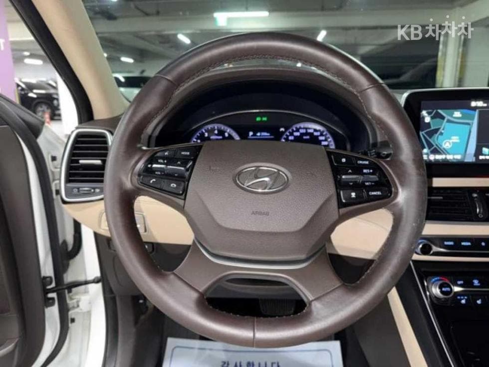 Hyundai Grandeur (Azera)IG2.4 Premium Standard - 8