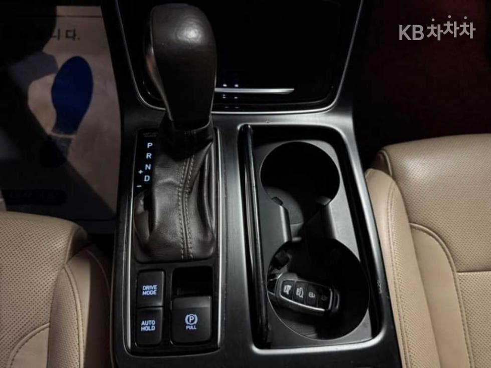 Hyundai Grandeur (Azera)IG2.4 Premium Standard - 12