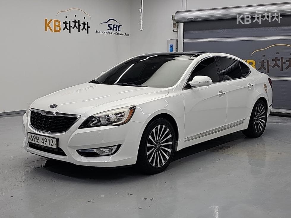 Kia K7 2.4 GDI Prestige - Image 1