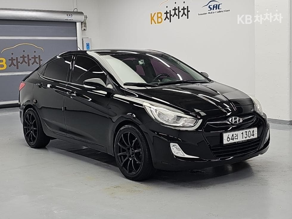 Hyundai Accent(신형)1.6 GDi Top - 4