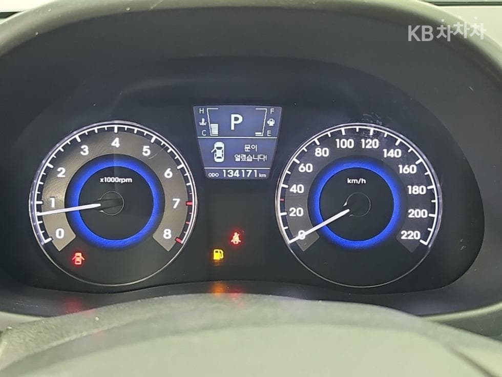 Hyundai Accent(신형)1.6 GDi Top - 6