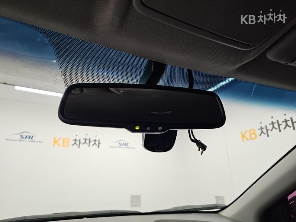 Hyundai Accent(신형)1.6 GDi Top - 13