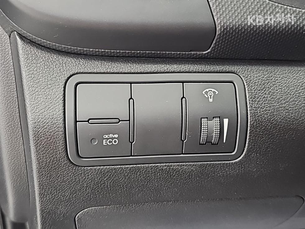 Hyundai Accent(신형)1.6 GDi Top - 14