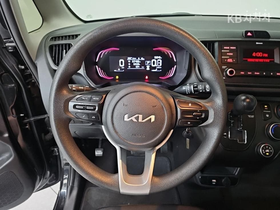 Kia The New (facelift) Kia Ray (van)1.0 Gasoline Standard - 9