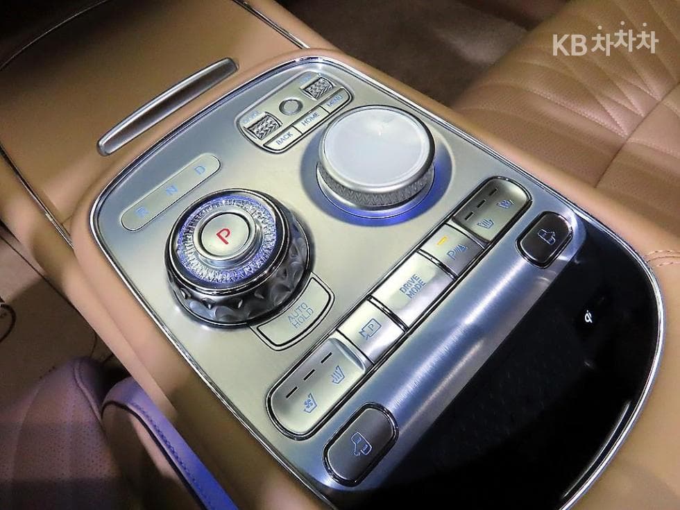 Дженезис G90(RS4)3.5T e-S/C AWD Стандартен - 12