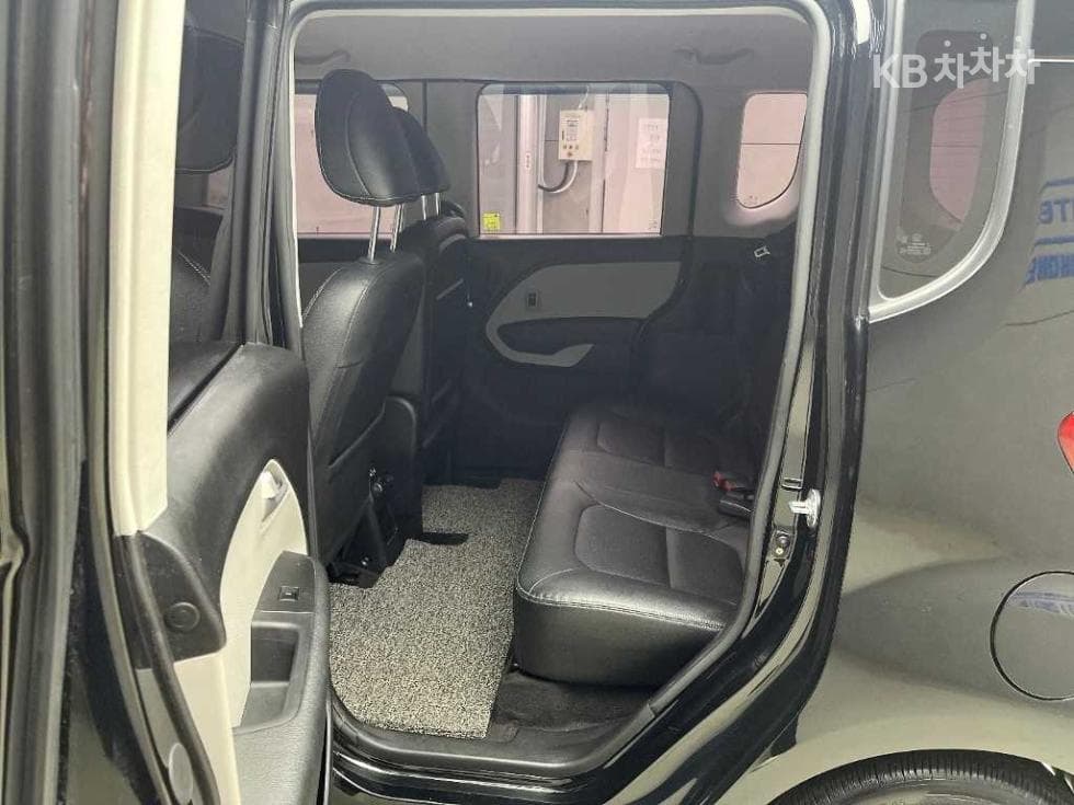 Kia Ray (van)1.0 Gasoline Luxury - 6