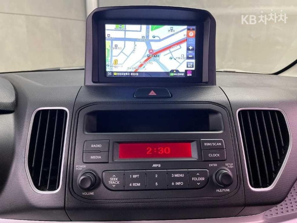 Kia Ray (van)1.0 Gasoline Luxury - 12