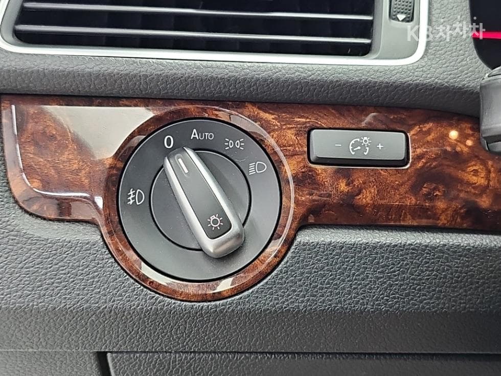 Volkswagen 더NewPassat2.0 Turbo Diesel Injection B7 - 18