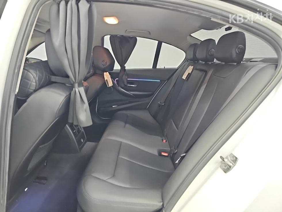 BMW New3 Series320d F30 - 12