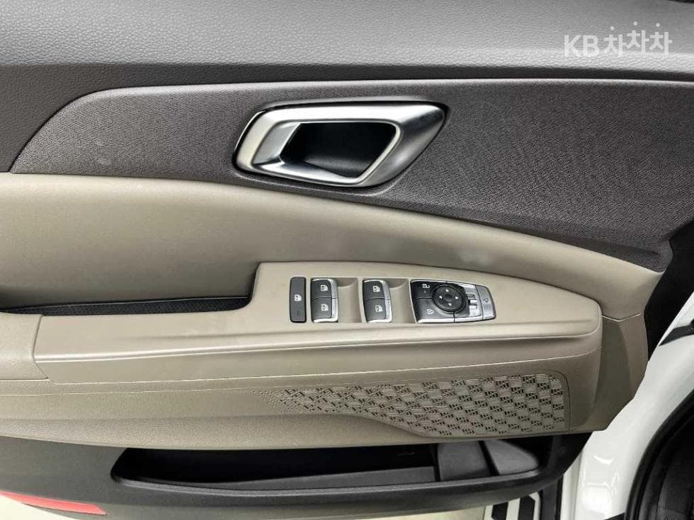 Kia The New (facelift) Carnival Hybrid 4th generation1.6 HEV 7-seater (Limousine) 아웃도어 - 11