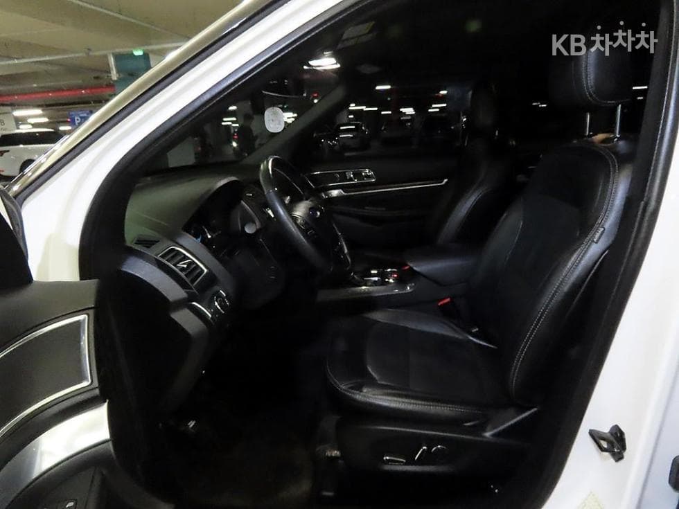 Ford New Explorer2.3 EcoBoost 4WD Limited - 6