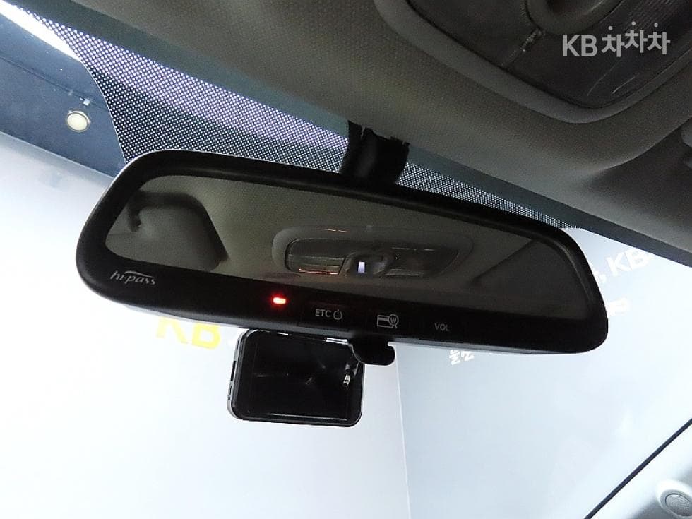 Kia All New Pride / Rio1.6 GDI Sedan Prestige - 16