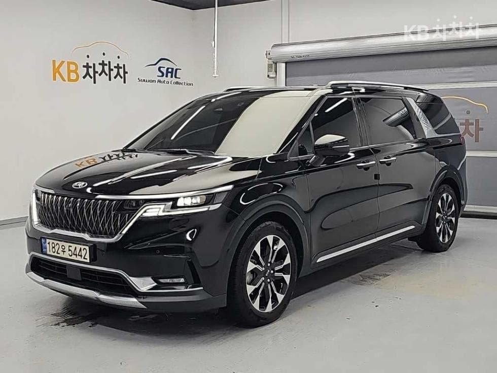 Kia Carnival 4th generation D2.2 7-seater (Limousine) Signature - Image 1