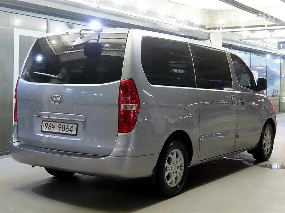 Хюндай Гранд Старекс3Местен승 Ван CVX Deluxe - 4