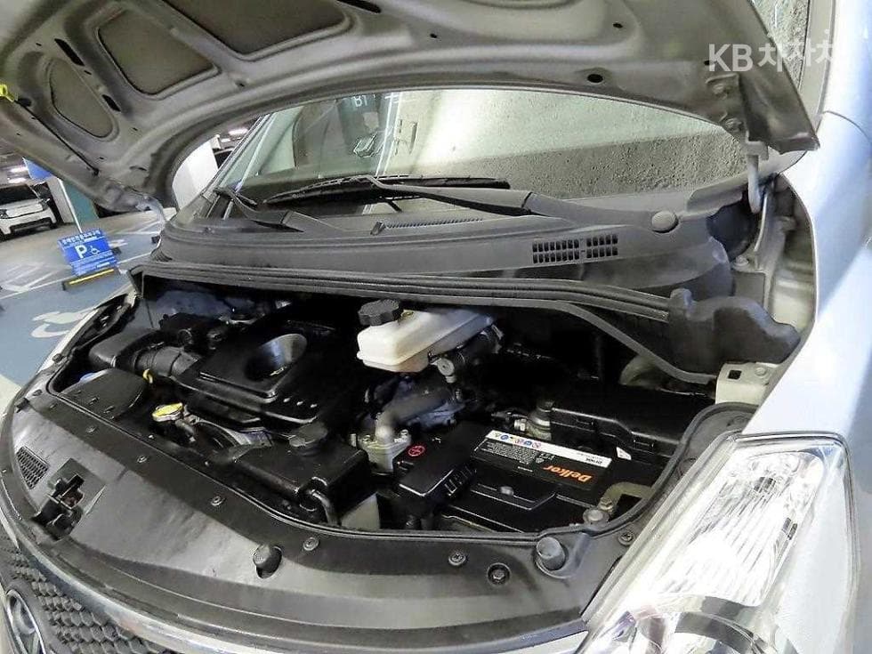 Hyundai Grand Starex3Seater승 Van CVX Deluxe - 18
