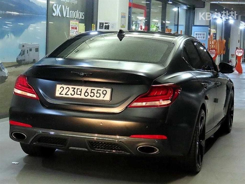 Genesis G70 SPORT3.3T SPORT AWD Prestige - 4