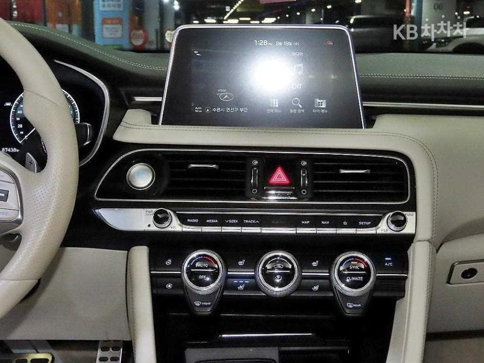 Genesis G70 SPORT3.3T SPORT AWD Prestige - 11