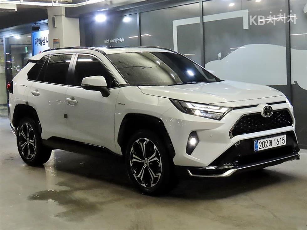 Toyota New RAV4 2.5 PHEV XSE - Image 1