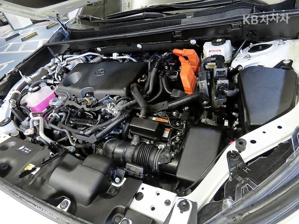 Toyota New RAV42.5 PHEV XSE - 19