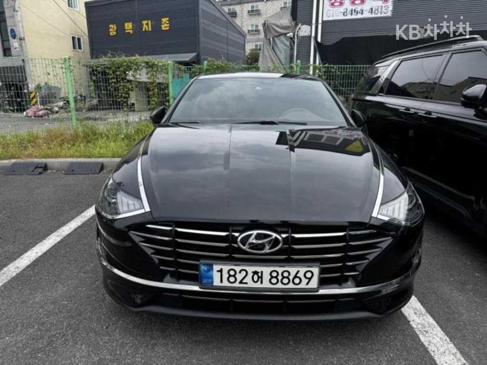 Hyundai Sonata (DN8) 2.0 LPG Rental car Style - Image 1