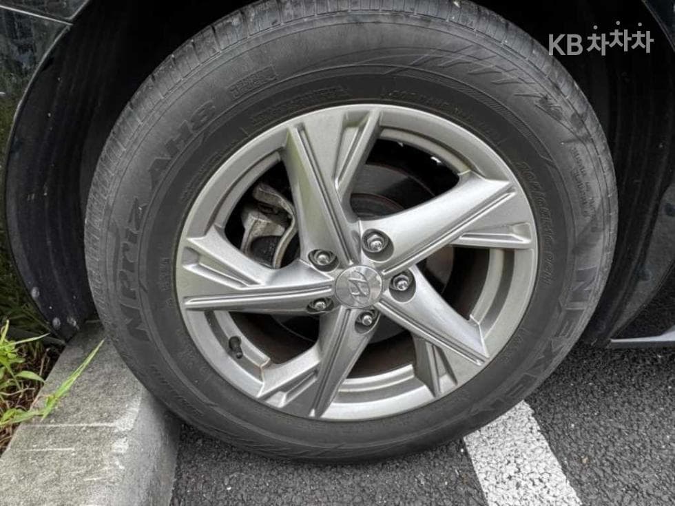 Hyundai Sonata (DN8)2.0 LPG Rental car Style - 9