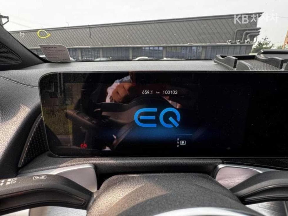 Mercedes-Benz EQB (X243)EQB 300 4Matic Standard - 11