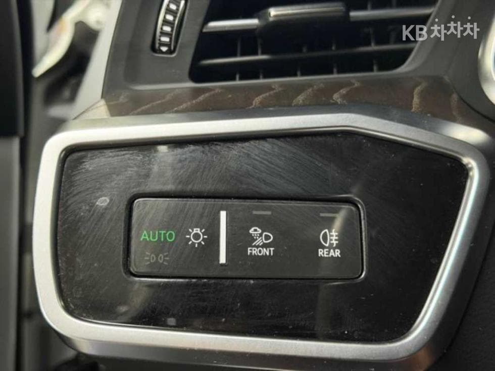 Audi A6(C8)45 TFSI Quattro Premium - 13