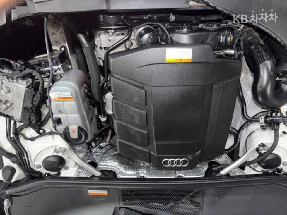 Audi A6(C8)45 TFSI Quattro Premium - 19