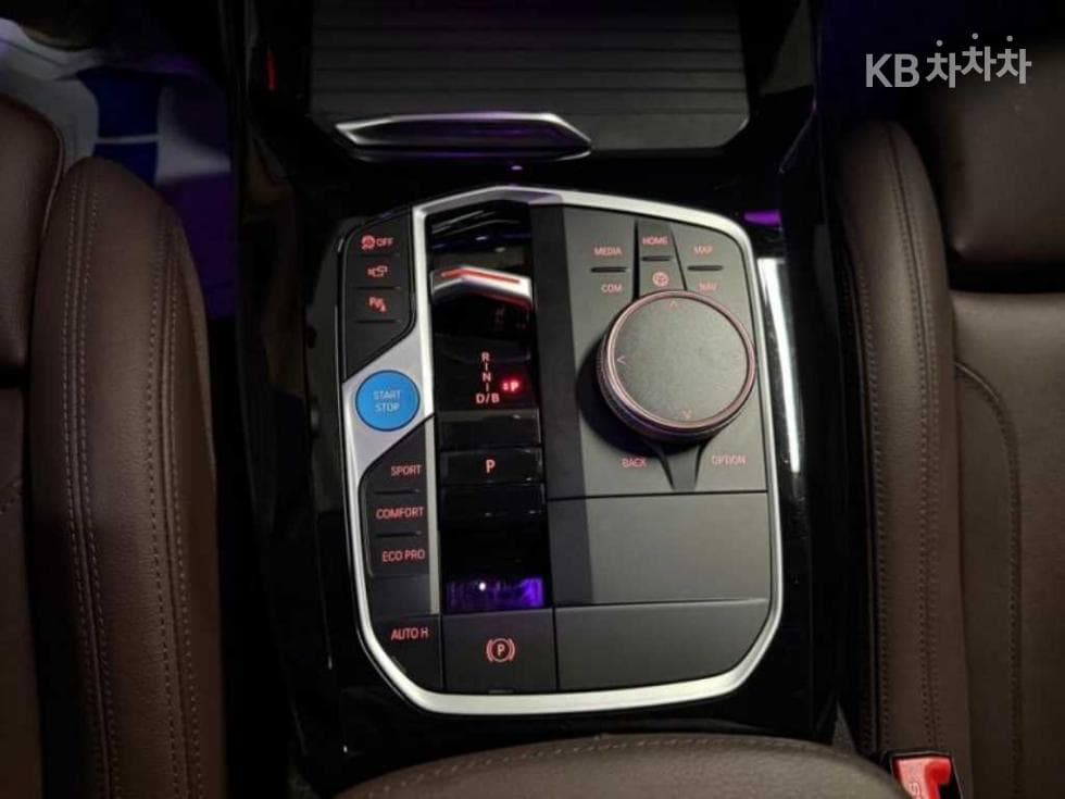 BMW iX3(G08)iX3 M Sport Package - 12