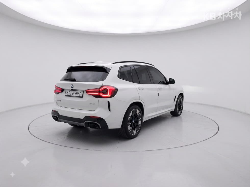 BMW iX3(G08)iX3 M Sport Package - 4