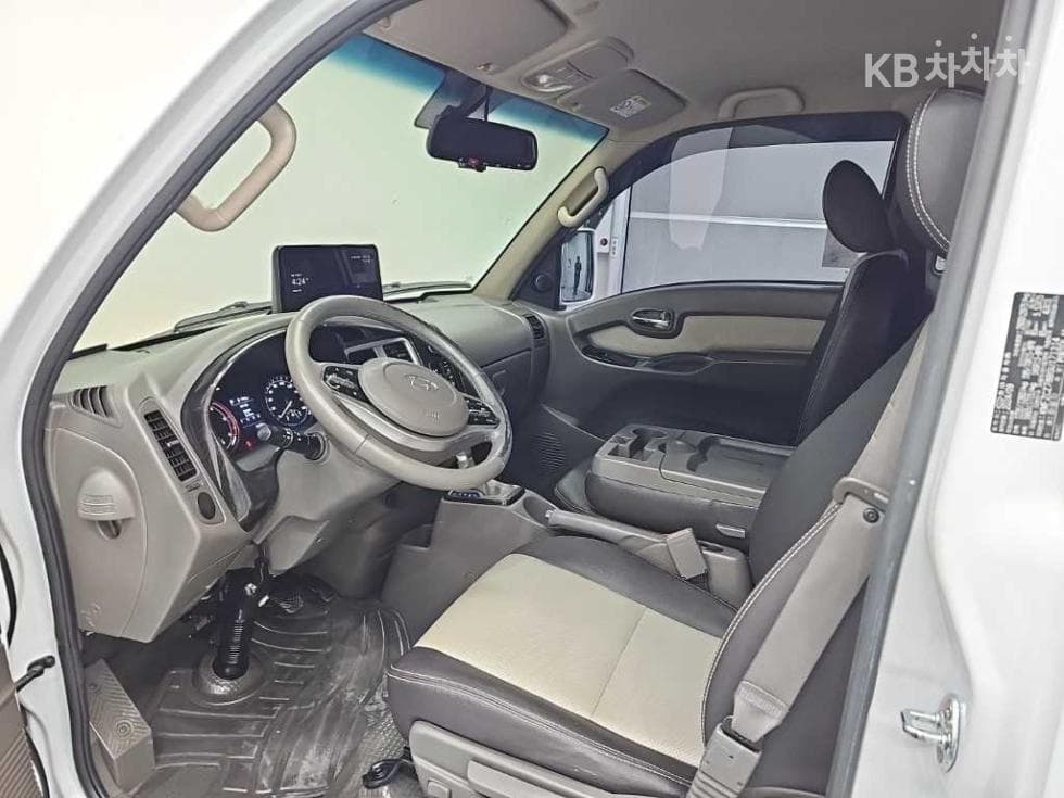 Хюндай Porter 2Удължено междуосие Super Cab LPG Premium - 7