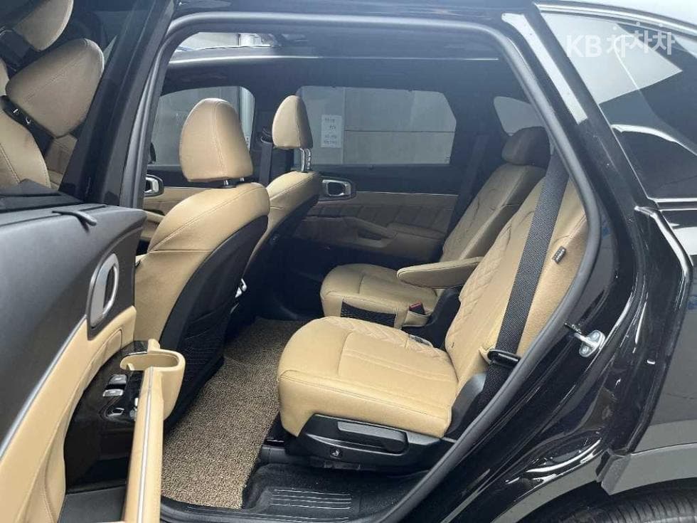 Kia The New (facelift) Sorento Hybrid MQ41.6T HEV 2WD X-Line - 6