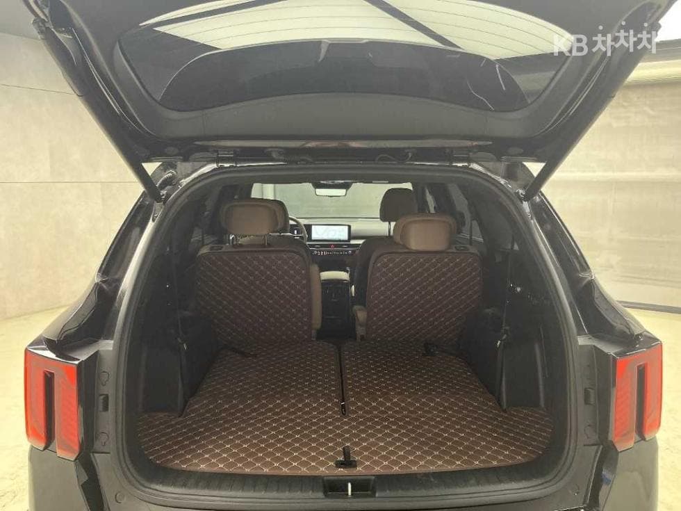 Kia The New (facelift) Sorento Hybrid MQ41.6T HEV 2WD X-Line - 16