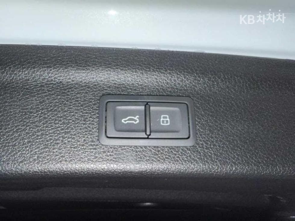 Audi The New Q3(F3)35 Turbo Diesel Injection Standard - 18