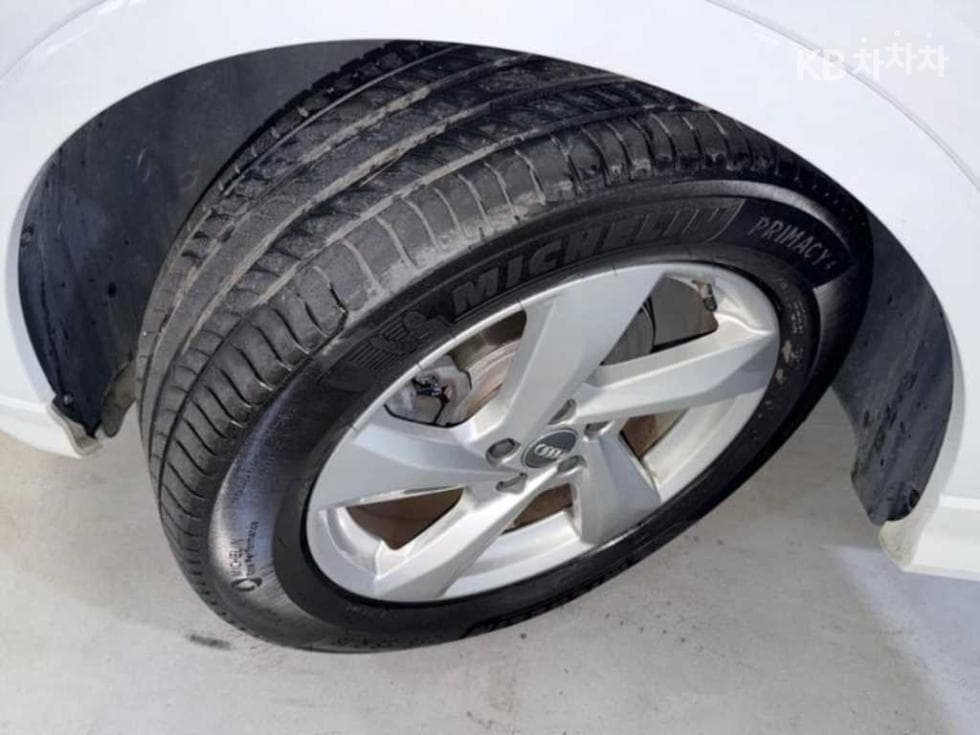 Audi The New Q3(F3)35 Turbo Diesel Injection Standard - 20