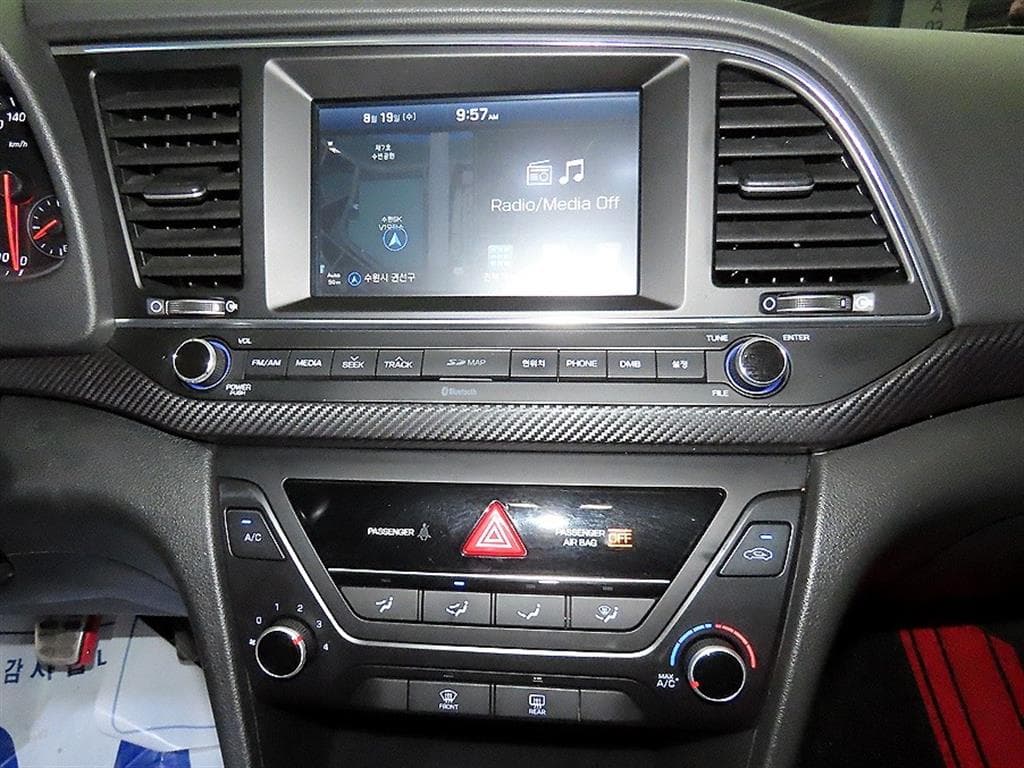 Hyundai Avante (Elantra)AD1.6 Turbo Gasoline Direct Injection 스포츠 - 11