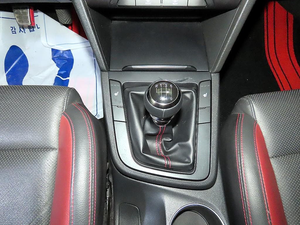 Hyundai Avante (Elantra)AD1.6 Turbo Gasoline Direct Injection 스포츠 - 12