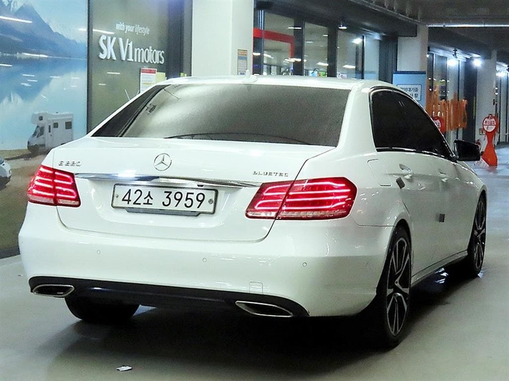Mercedes-Benz New E-ClassE220 블루텍 Avantgarde 스포츠 W212 - 4