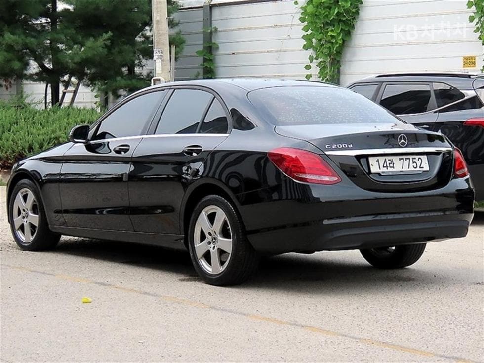 Mercedes-Benz The New (facelift) C-ClassC200d - 3