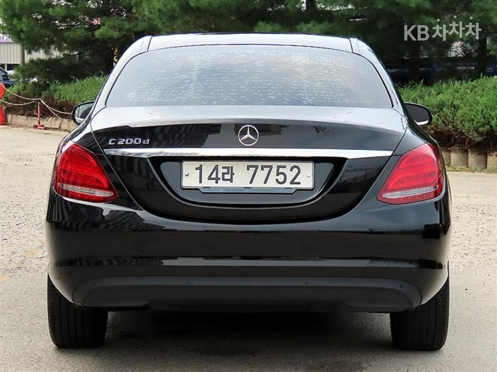 Mercedes-Benz The New (facelift) C-ClassC200d - 4