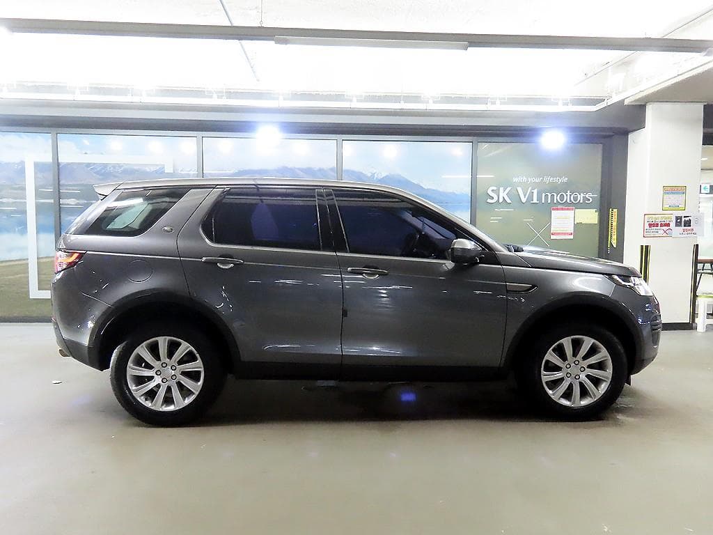 Land Rover 디스커버리 스포츠2.0 TD4 HSE Luxury - 3