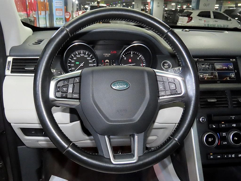 Land Rover 디스커버리 스포츠2.0 TD4 HSE Luxury - 8
