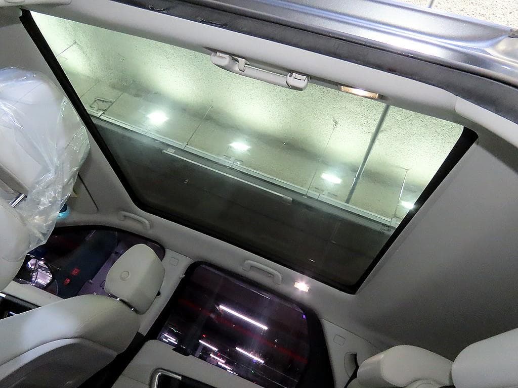 Land Rover 디스커버리 스포츠2.0 TD4 HSE Luxury - 16