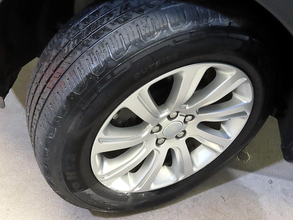 Land Rover 디스커버리 스포츠2.0 TD4 HSE Luxury - 20