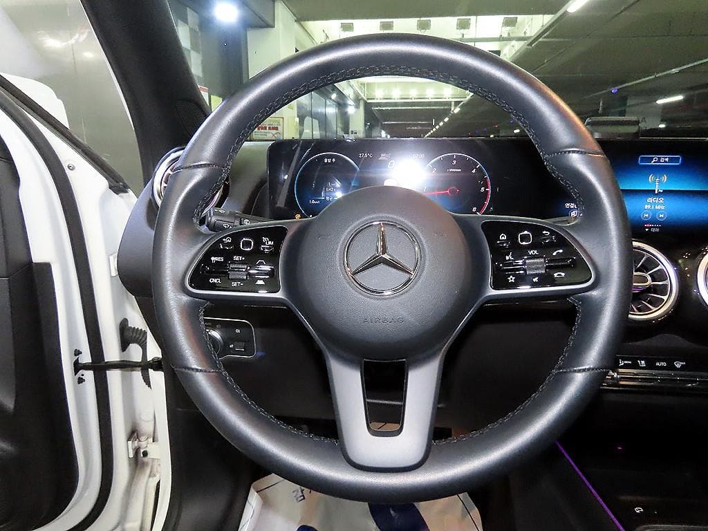 Mercedes-Benz GLB(X247)200 d - 8