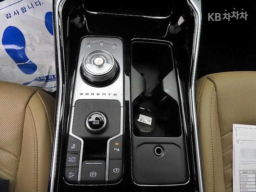 Kia The New (facelift) Sorento Hybrid MQ41.6T HEV 2WD Signature - 10