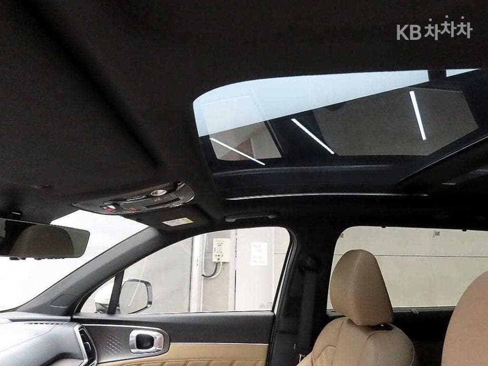 Kia The New (facelift) Sorento Hybrid MQ41.6T HEV 2WD Signature - 16