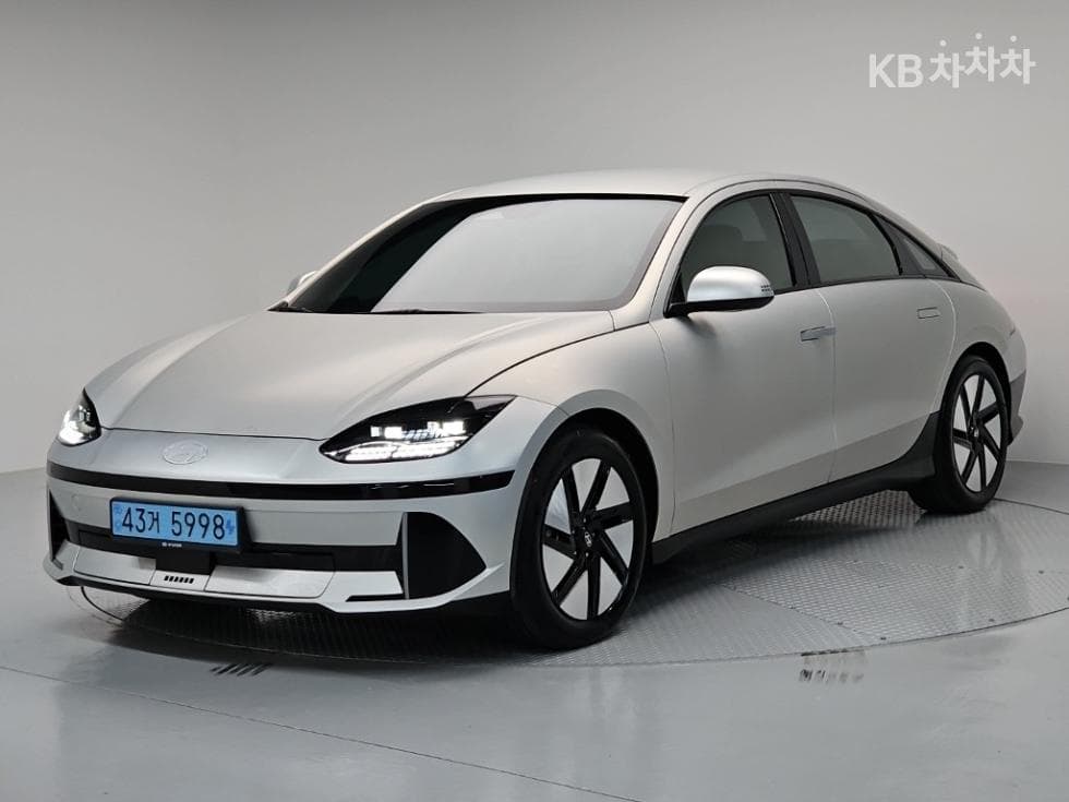 Hyundai IONIQ 6(CE) Long Range AWD Exclusive Plus - Image 1